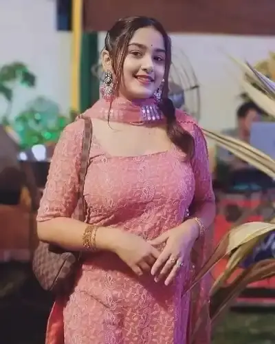Call Girls Sikandra Rao Cash On Delivery
