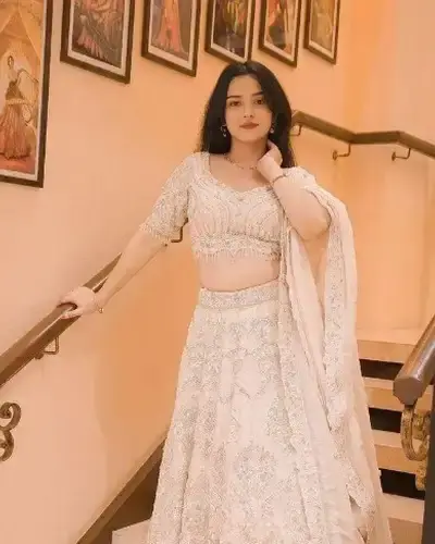 Escort Sikandra Rao